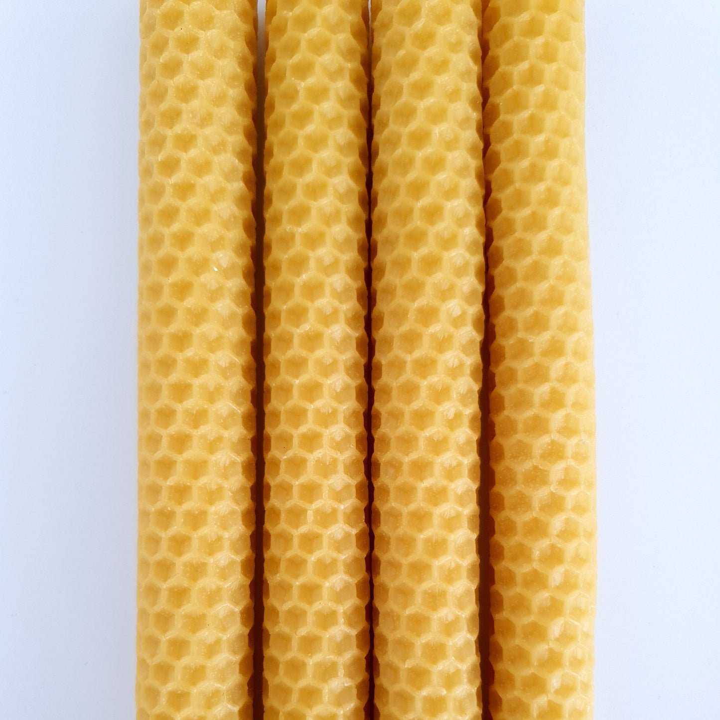 Rolled beeswax candle